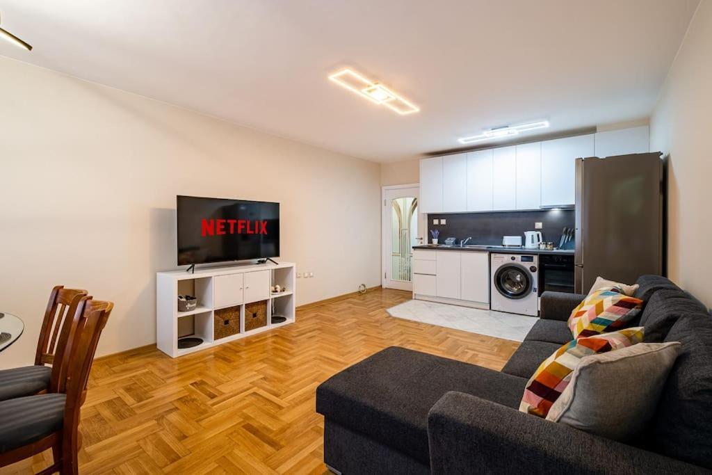 Varna Central 2Bdrm Apartment מראה חיצוני תמונה